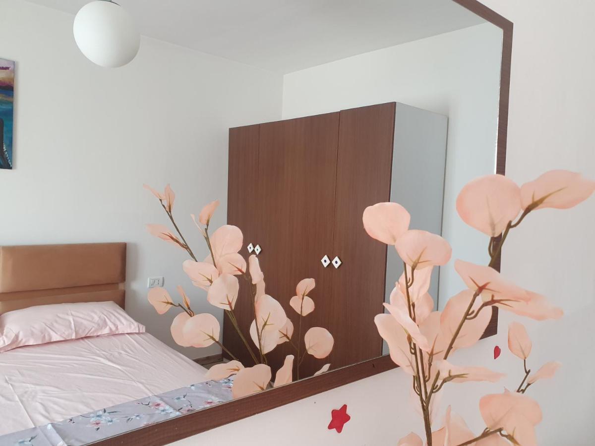 Apartment In The Heart Of Tirana , Bllok エクステリア 写真